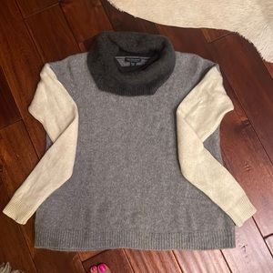 ❤️❤️❤️Cashmere Sweater-Turtleneck ❤️❤️❤️Size M❤️❤️❤️Saks Fifth Avenue ❤️❤️❤️